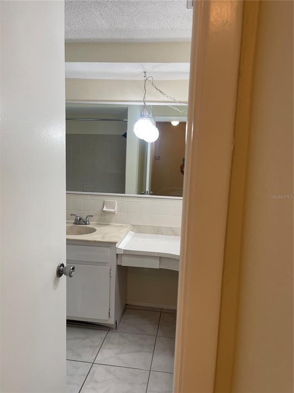 Building Photo - 7403 Populus Dr