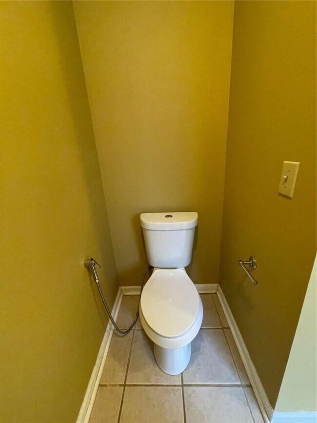 Building Photo - 2273 Windland Dr