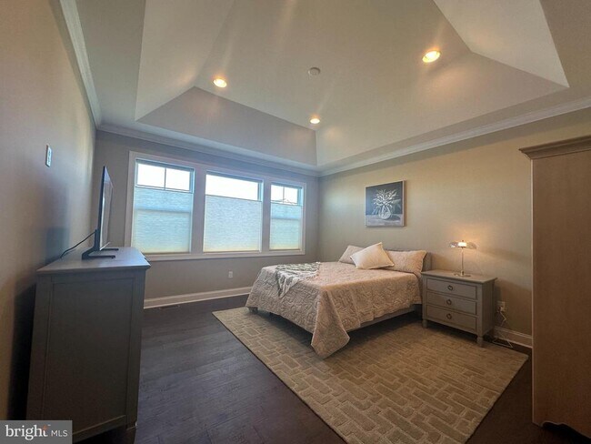 Building Photo - 30475 Madeira Ln