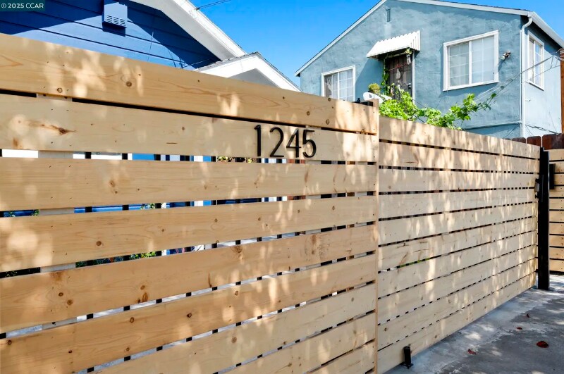 Building Photo - 1245 90th Ave