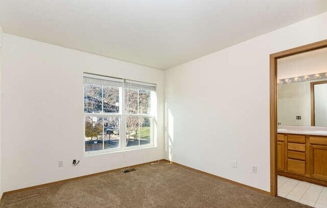 Building Photo - 1608 Crawford Way