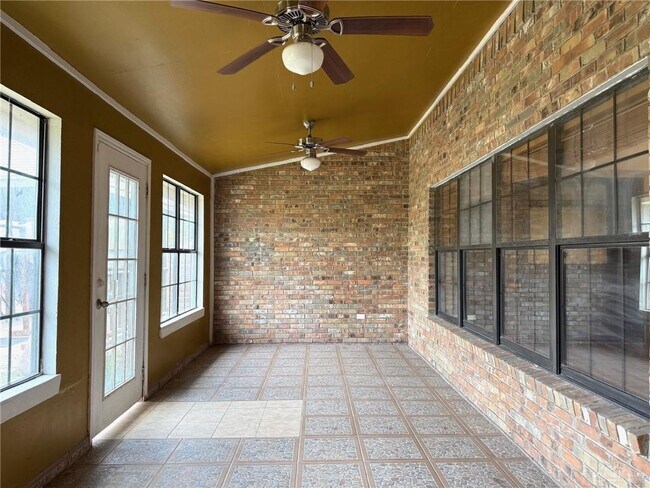 Building Photo - 18 N 29th St