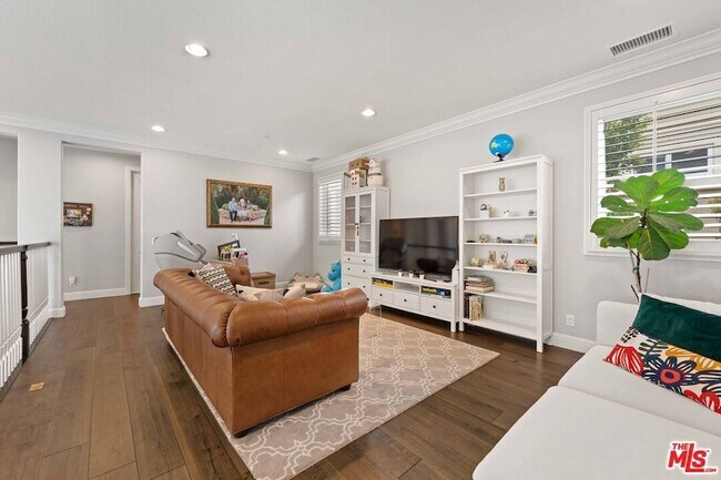 Building Photo - 11925 N Ricasoli Way