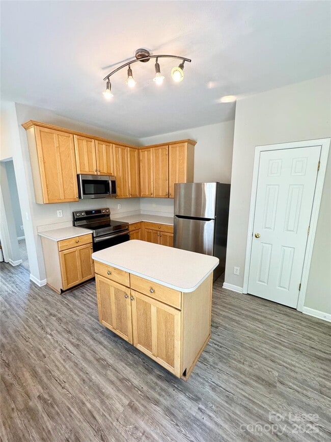 Building Photo - 9413 Thatcher Hall Ct