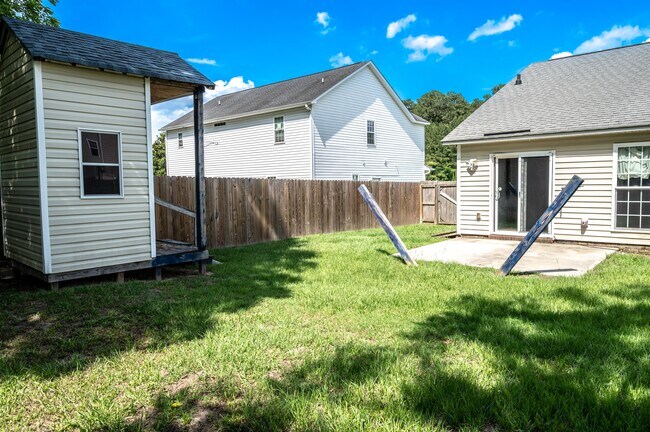 Building Photo - 103 Perry Meadows Dr