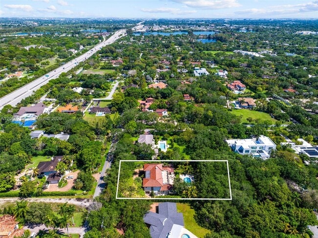 Building Photo - 6905 SW 75th Ave