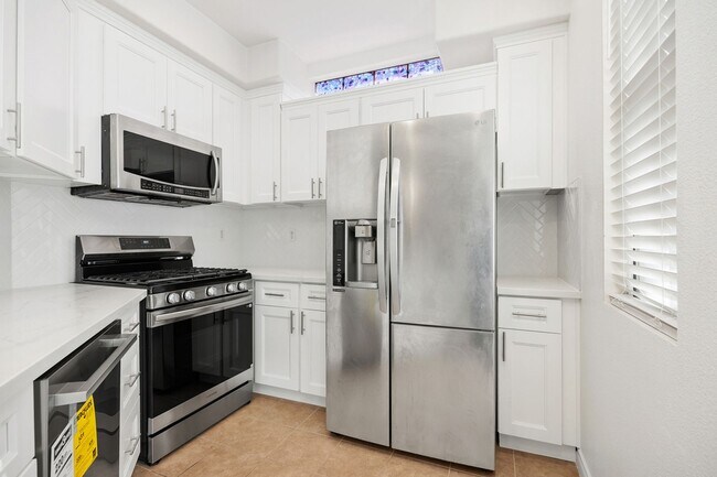 Building Photo - 10728 Sabre Hill Dr