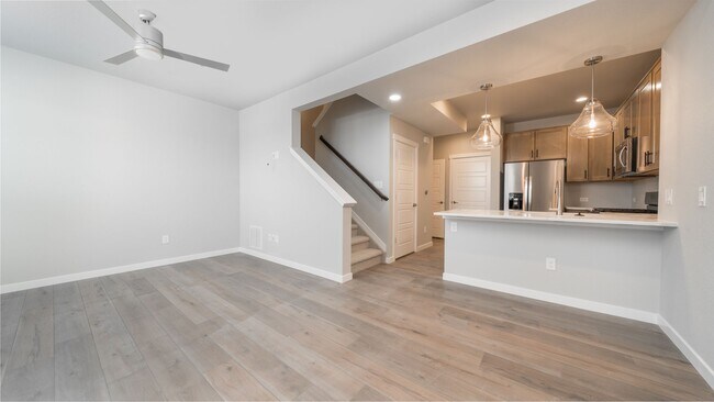 Building Photo - Townhome in Greenways at Sand Creek