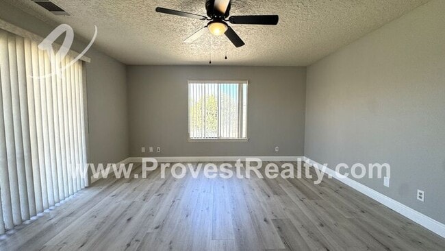 Building Photo - 13858 Rincon Rd