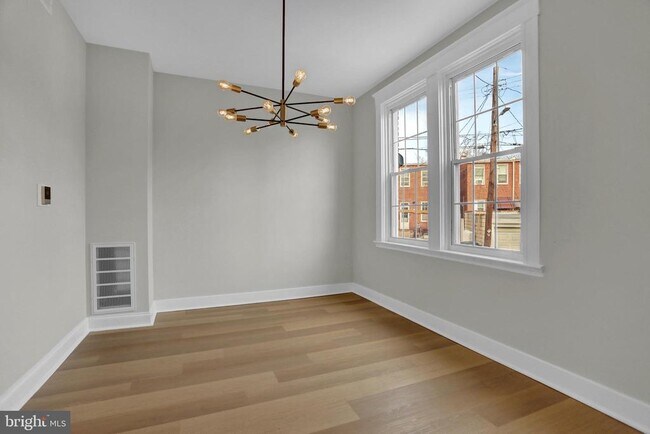 Building Photo - 3202 Dudley Ave