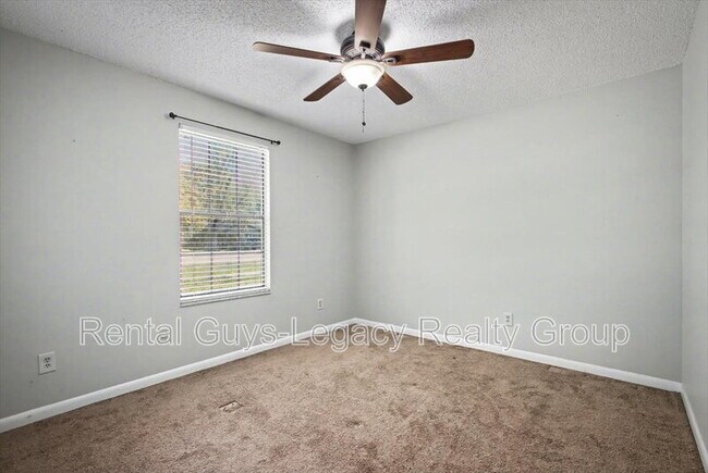 Building Photo - 2120 Blair Rd