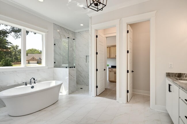 Building Photo - 5030 Jon Oak Dr