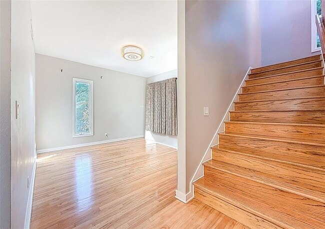 Building Photo - 1351 Willow Brk Dr