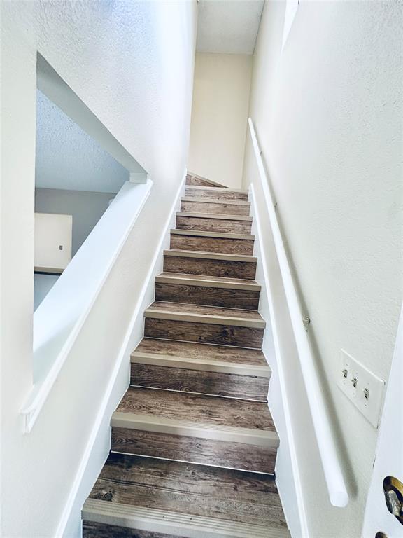Building Photo - 379 Fantail Loop