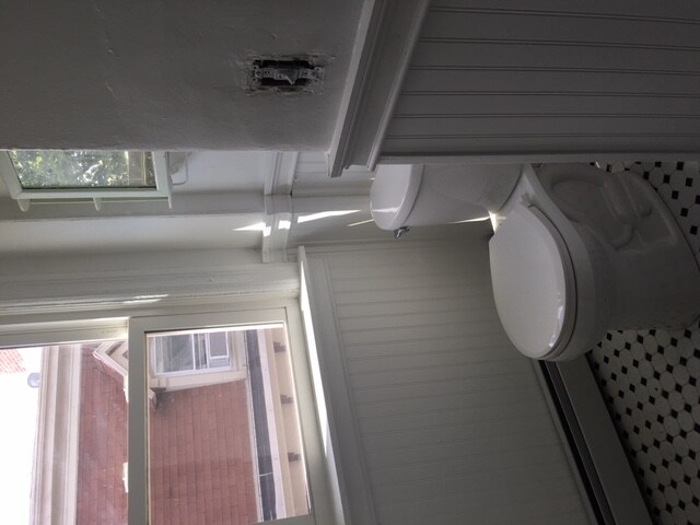 Building Photo - 349 Thayer St