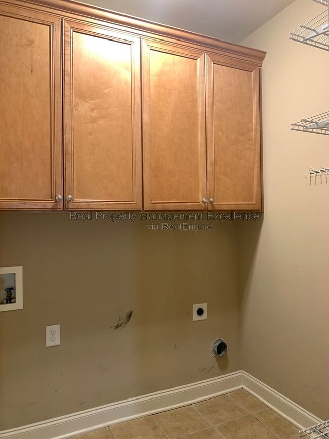 Building Photo - 1005 Hadley Meadows Dr