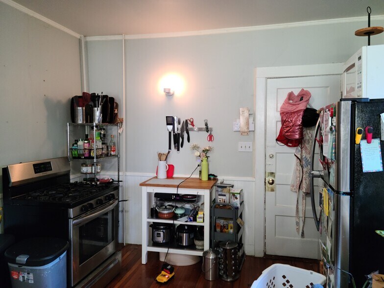 Building Photo - 15 Langley Rd