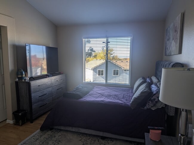 Building Photo - 5615 S Quemoy Ct