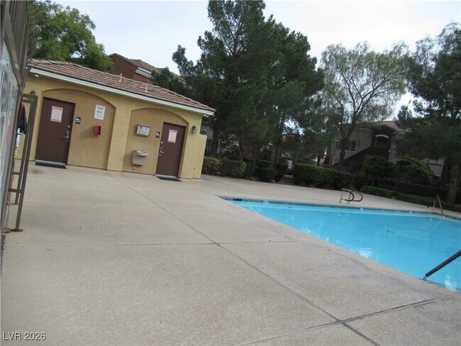 Building Photo - 9303 Gilcrease Ave