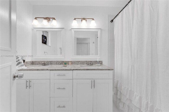 Building Photo - 10003 Costa Del Sol Blvd