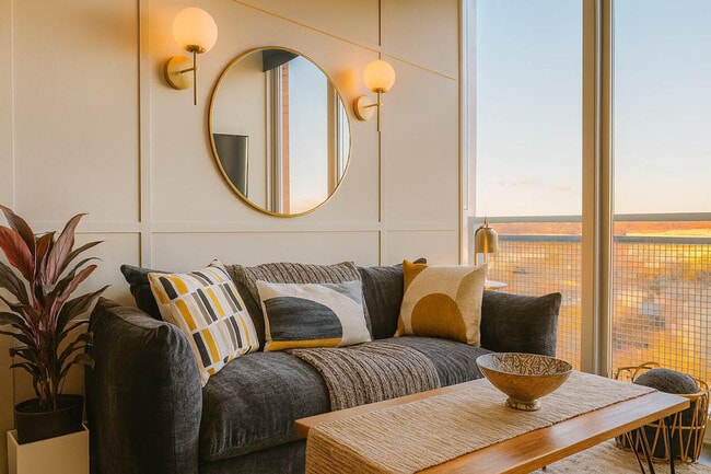 Building Photo - 1616 Anderson Rd