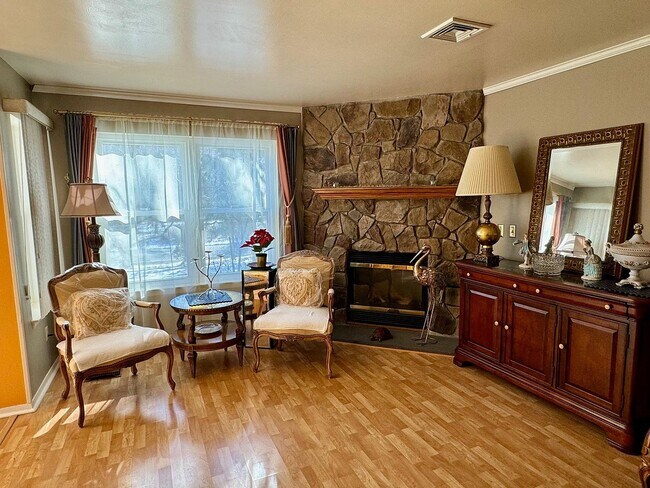 Building Photo - 2 Deer Ct Dr