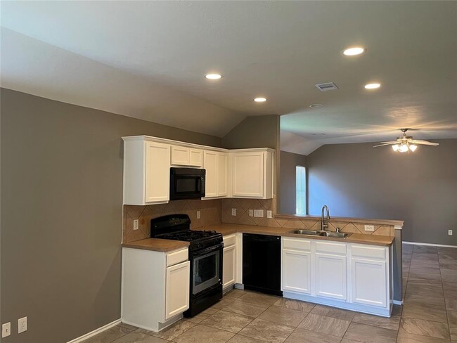 Building Photo - 14019 Concord Meadow Ln