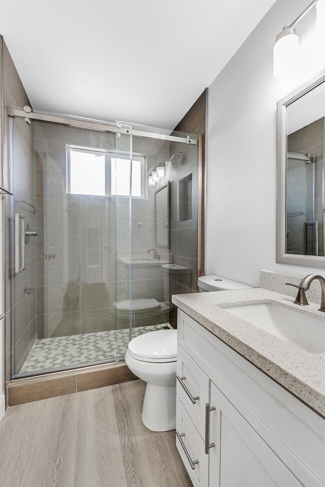 Building Photo - 1167 Holmes Ct