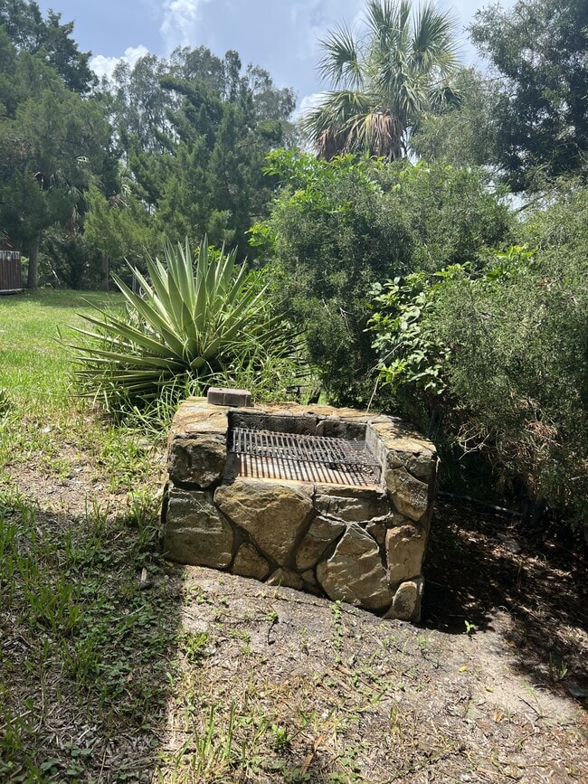 Building Photo - 14830 Atlantic Ave