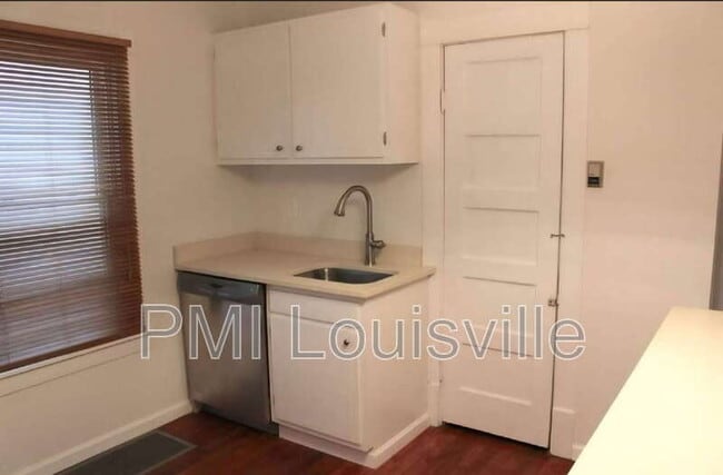 Building Photo - 1225 Lillian Ave