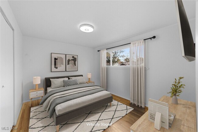 Building Photo - 6677 Crenshaw Dr