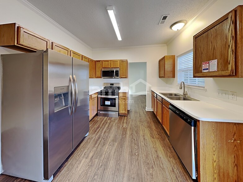 Building Photo - 6116 Firethorne Ln