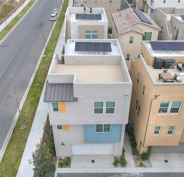 Building Photo - 6 Crown Point Dr