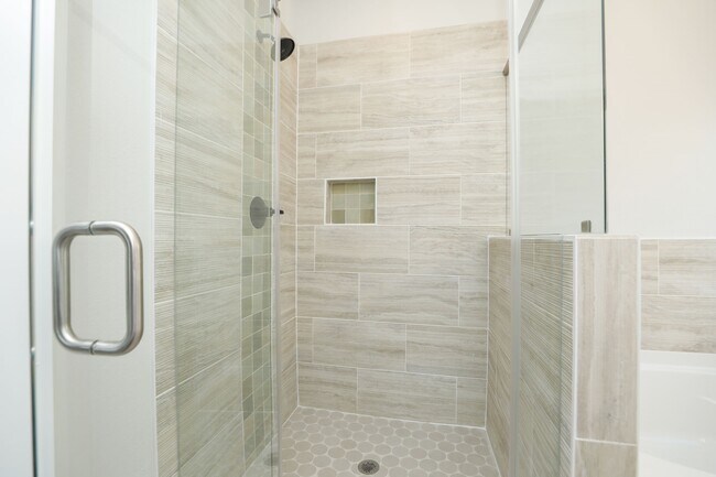 Building Photo - 1023 Santee Ct