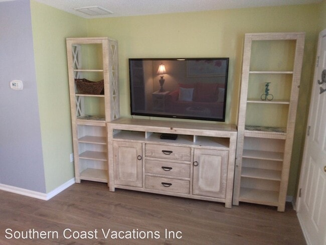 Building Photo - 2 br, 2.5 bath House - 103 Barnwell Street...