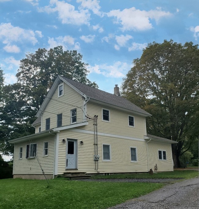 Primary Photo - 669 Springtown Rd