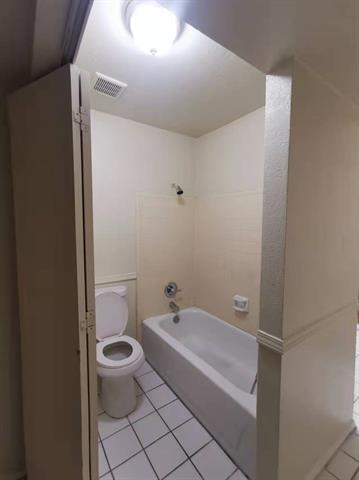 Building Photo - 4529 Larner St