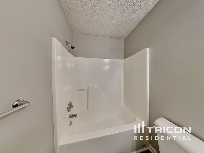 Building Photo - 89 Pin Oak Ct