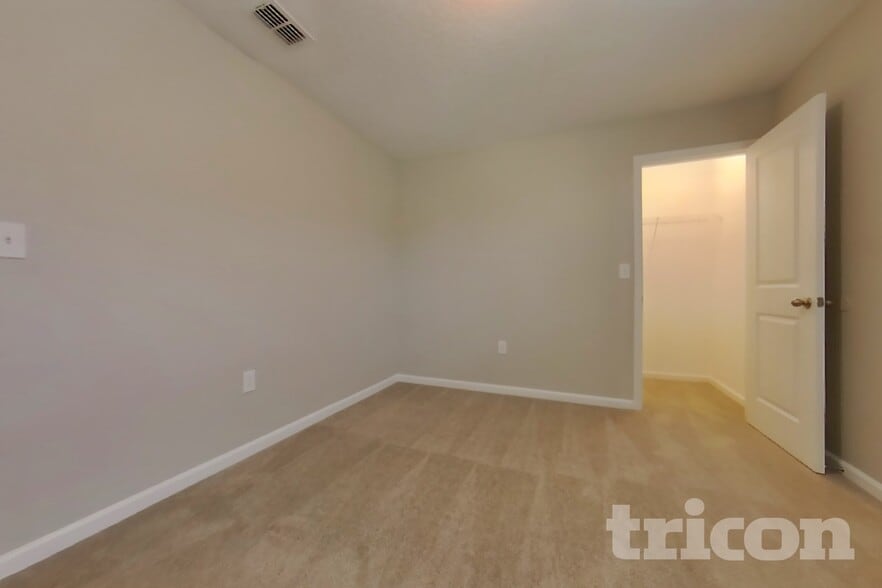 Building Photo - 15619 Merlin Ave