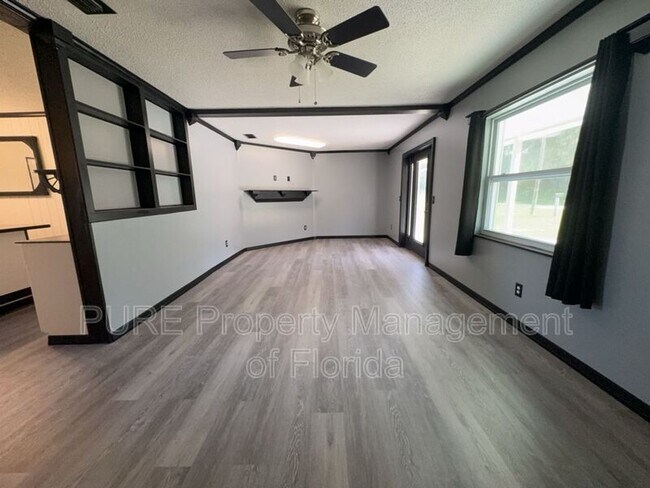 Building Photo - 12300 SE 128th Ct