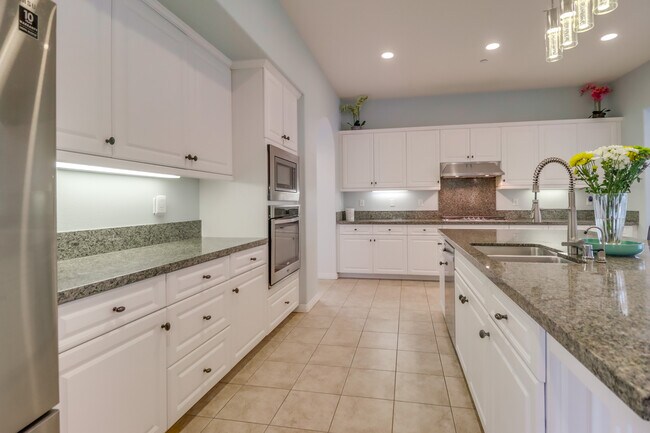Building Photo - 3637 Alander Ct