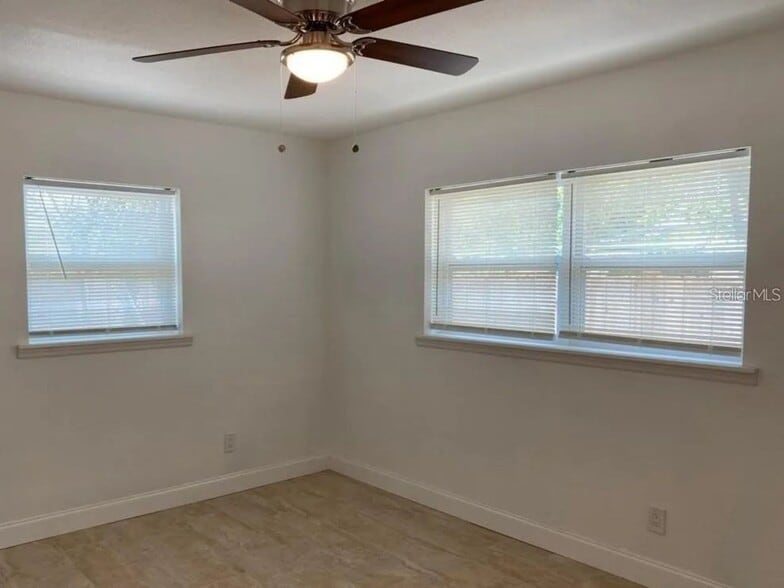 Building Photo - 6558 2nd Ave S