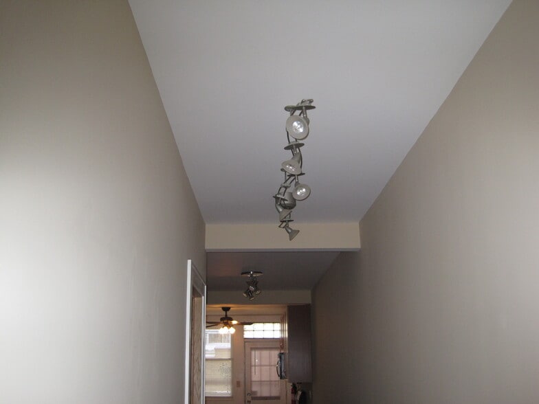 Hall lighting - 2937 N Dawson Ave