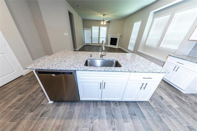 Building Photo - 2116 Austin Ln