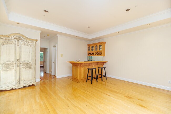 Building Photo - 17 Heron Dr