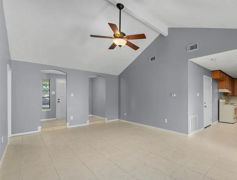 Building Photo - 2126 Redwood St