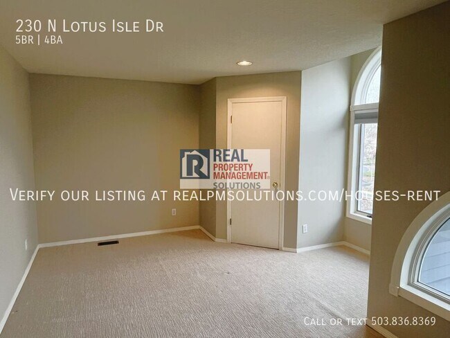 Building Photo - 230 N Lotus Isle Dr