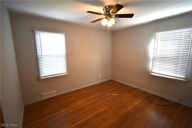 Building Photo - 2761 Forestview Ave