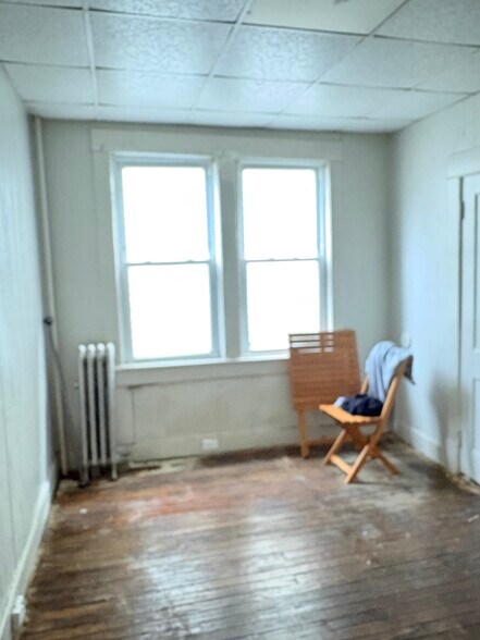 Building Photo - 121 Ferdinand St