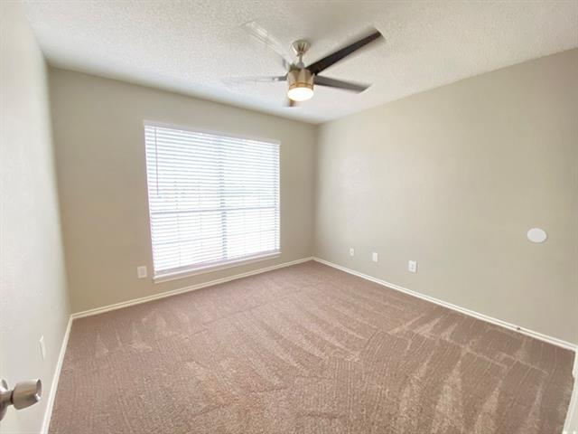 Building Photo - 3704 Fairhaven Dr